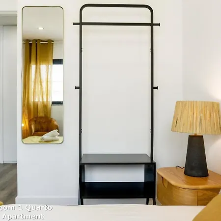 Akisol Yellow Apartment *