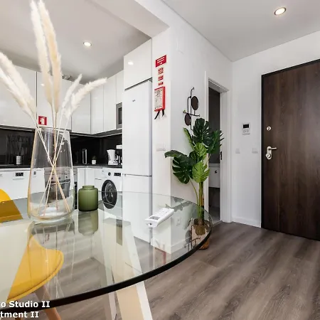 Akisol Yellow Apartment Faro